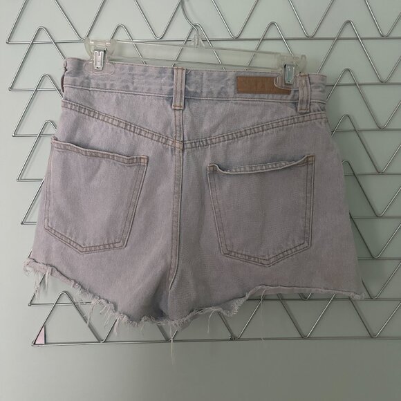 Cotton On "High Mom Denim Short" - Picture 2 of 2